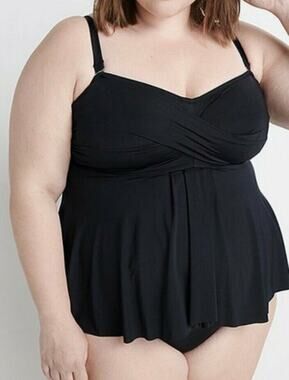 RYLLACE BLACK TWIST FRONT SKIRTED ONE PIECE SWIMSUIT SWIM DRESS PLUS SIZE 24